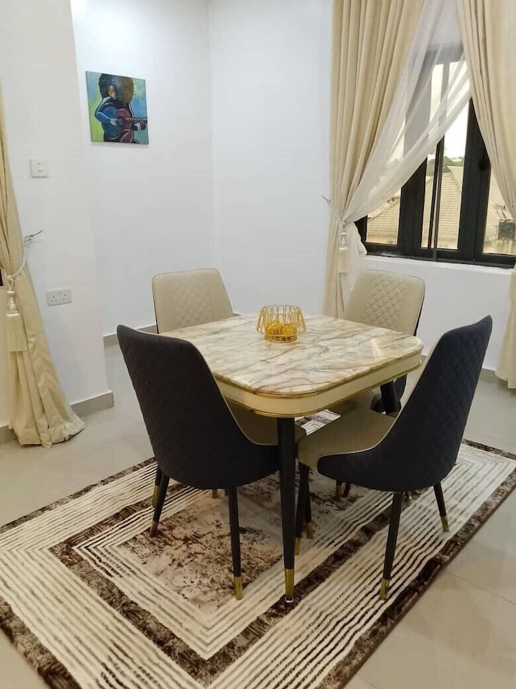 VinRues Apartment and Suites