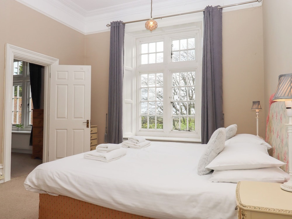 Alston Hall