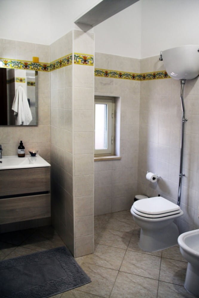 Tenuta Piana 1: Direct Access to the sea