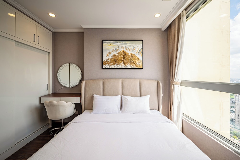 Vinhomes Central Park Apartment by Hava