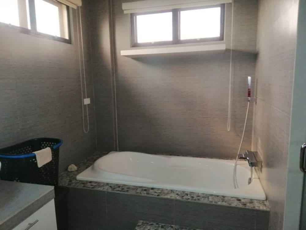 Villa - Sleeps 10 - Communal Pool - Parking view 5