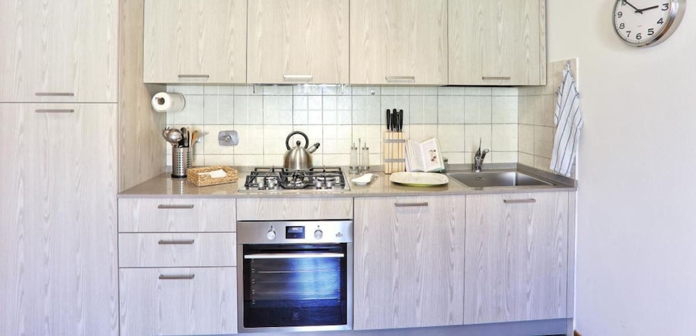 Three-room Apartment Sleeps 4 Shell Area-rif Pianosa