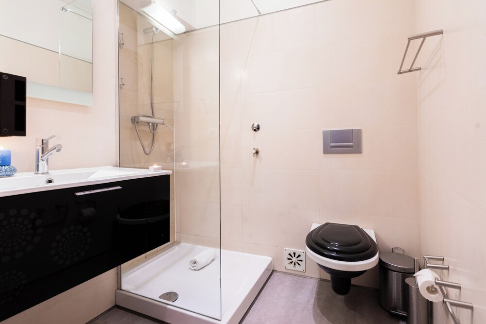 Bairro Alto Two Bedroom Apartment