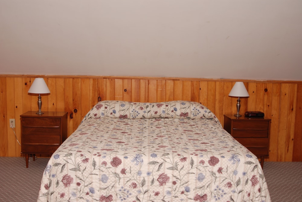 Shining Waters Cottages
