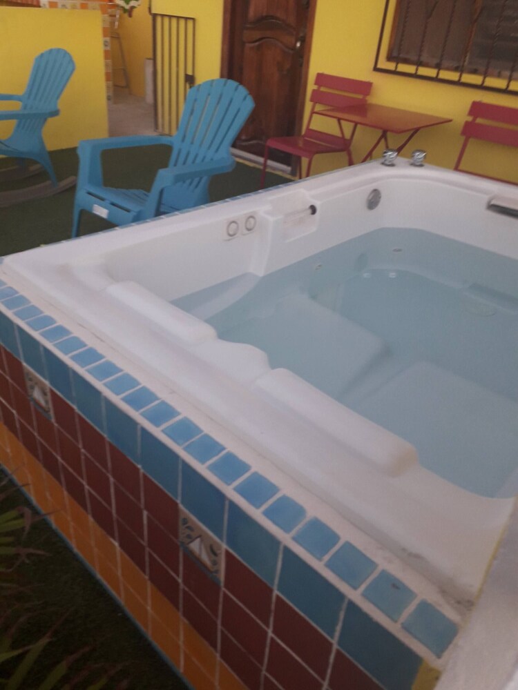 Room in B&B - Cancun Guest House 4 Terrace Tub