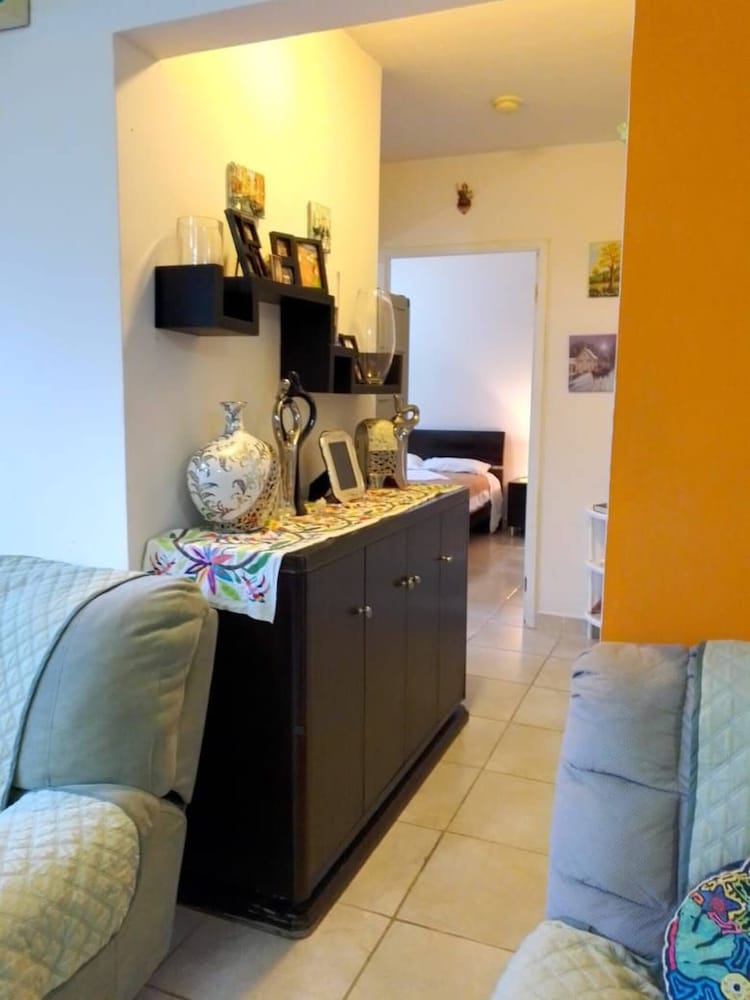 Room in Guest Room - Room in Comfortable Apartment Located on the Beach Very Close to the City