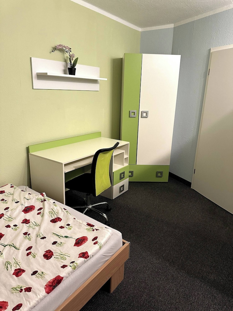 Large Apartment for 3-11 Guests in the Halle Leipzig Area