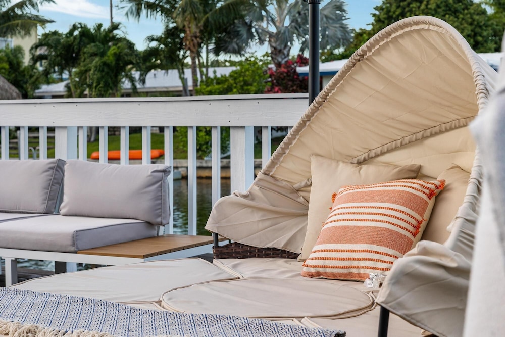 Fort Lauderdale 4Bd Villa Waterfront Dock Pool - Image 4