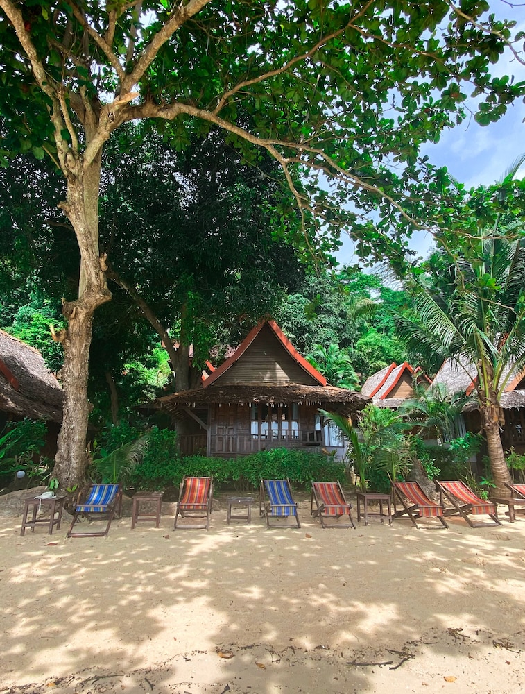 Phi Phi Relax Beach Resort