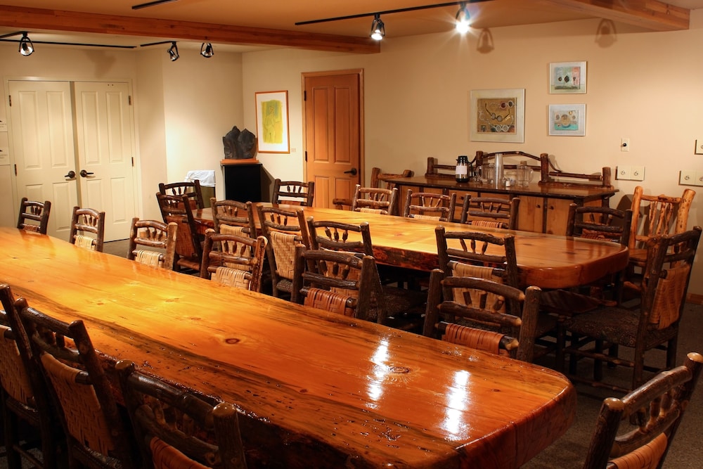 meeting & event spaces