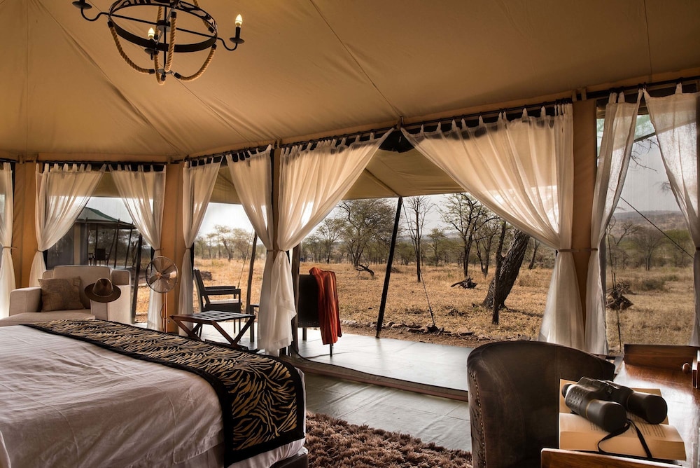 Ole Serai Luxury Camp