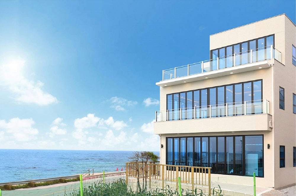 Hotel Poolvilla K - Image 1