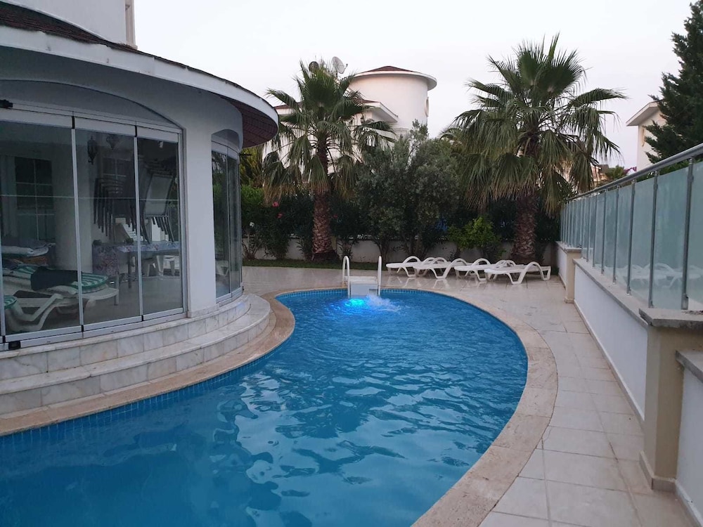 Bella Villas