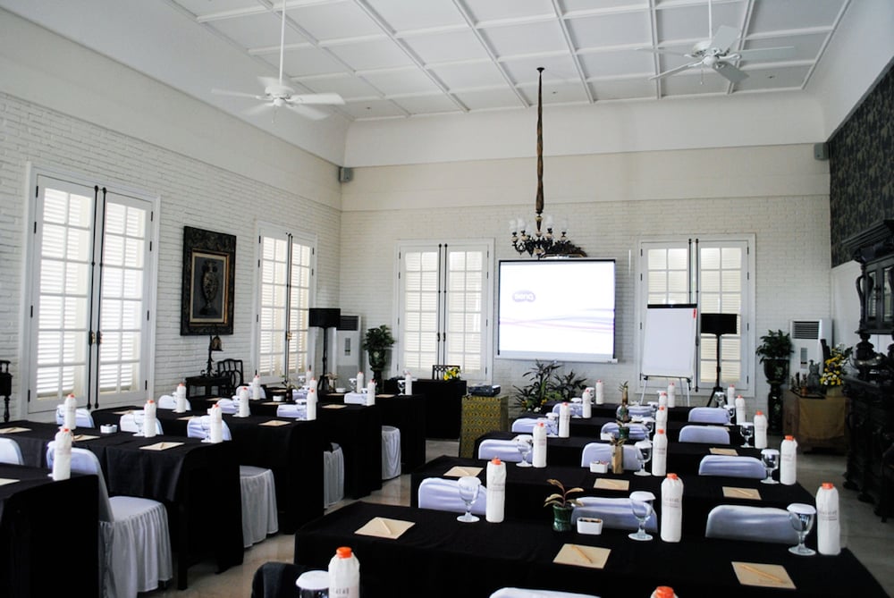 meeting & event spaces
