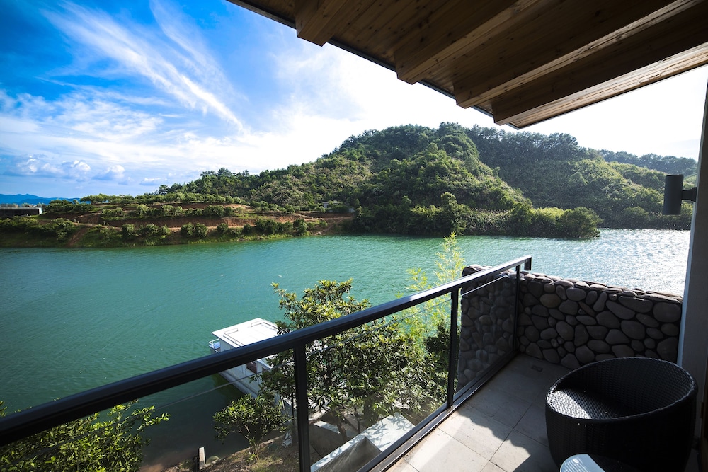 Fishman homestay