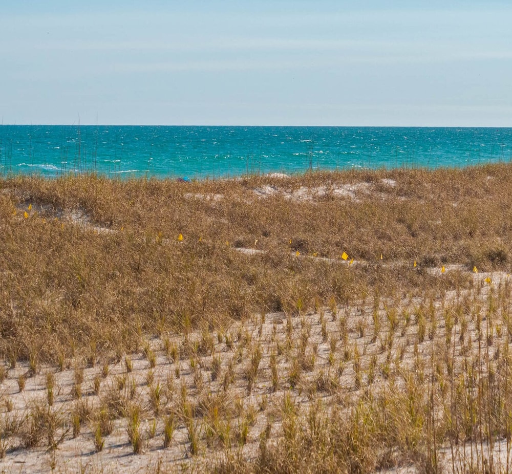 The Caroline by Topsail Realty