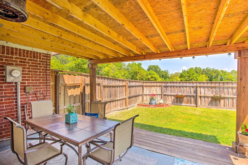 Family-friendly Rowlett Home: 23 Mi To Dallas - Property Image 5