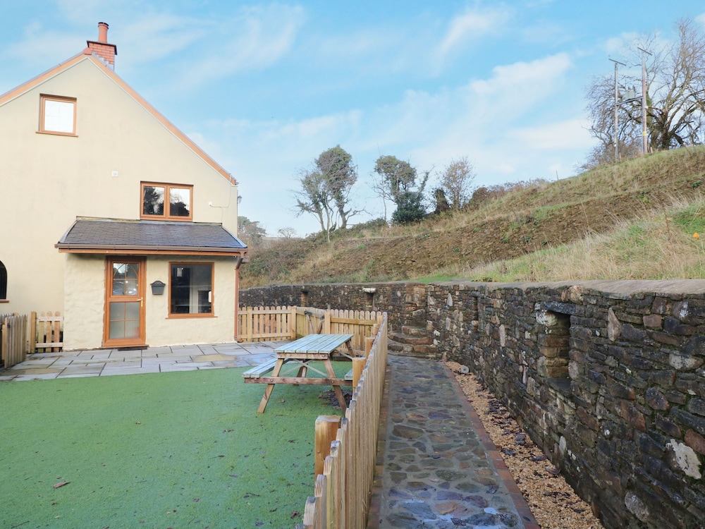 Nant Moel Isaf Farm