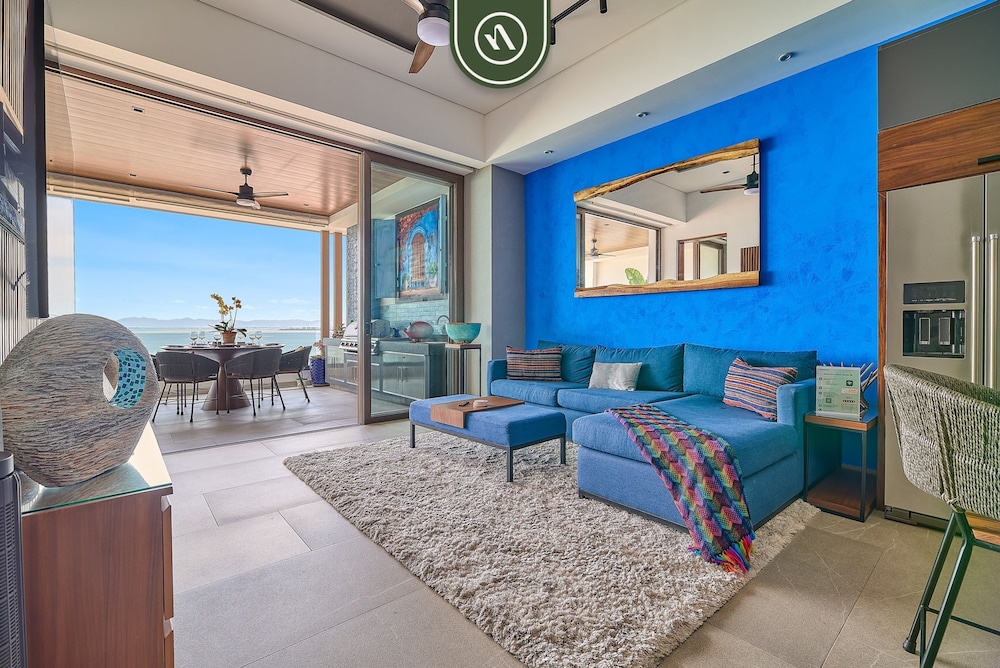 Condo With Oceanview - 2BR Condo - Rooftop Pool