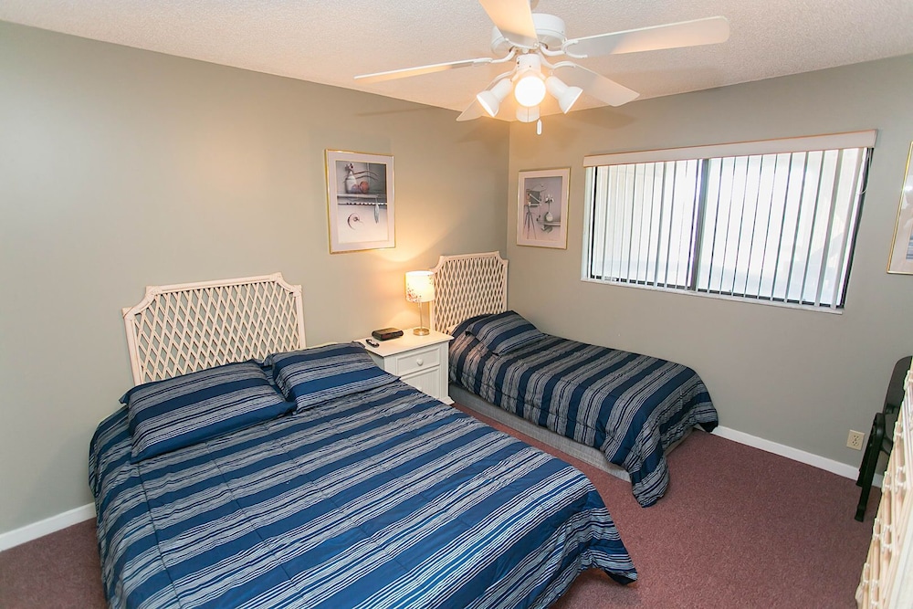 Oceanfront Luxury: 2BR Condo, St. Augustine