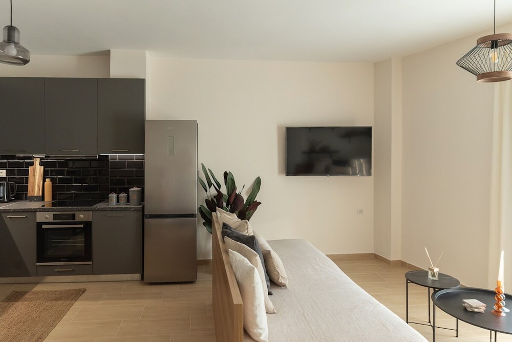 Saint Matthew Central Apartment by Senaon