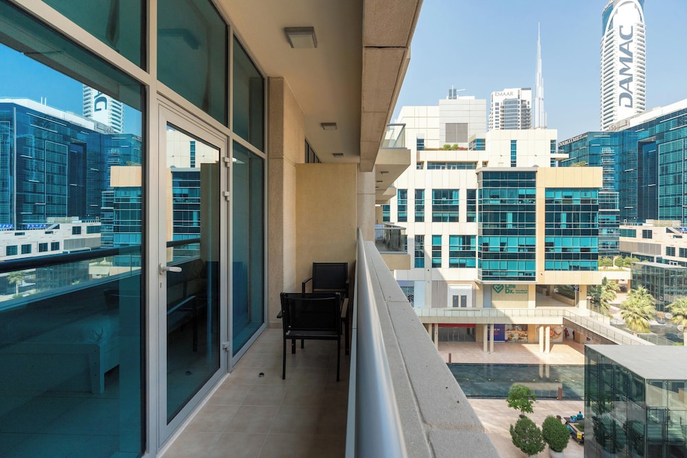 Spacious Studio in Bay Square by Bespoke