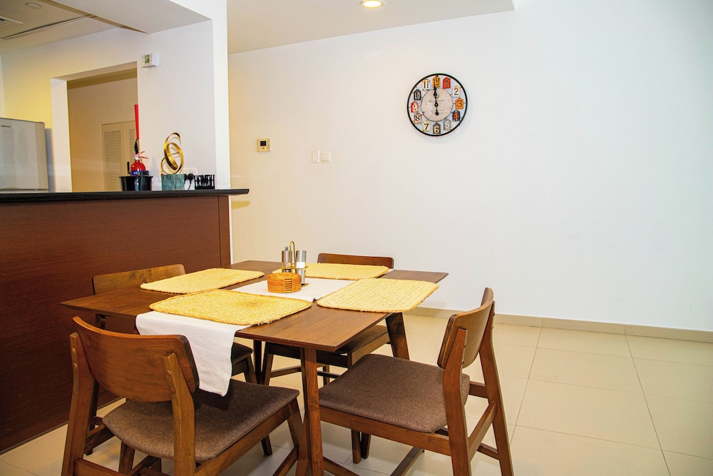 Bloomfields Cozy 1BR in Gate Tower