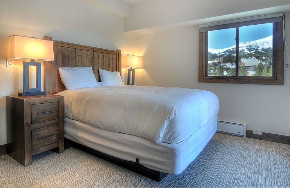 Mountain Elegant by Ski Colorado