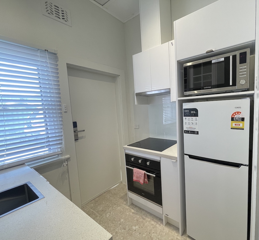 Globe Apartments