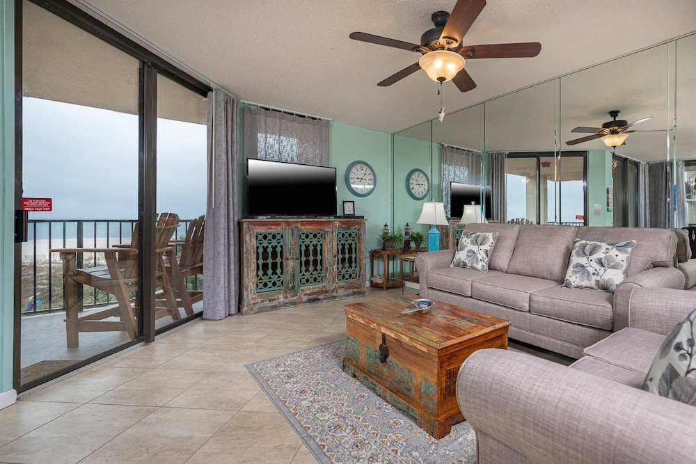 Phoenix East 211 3 Bedroom Condo