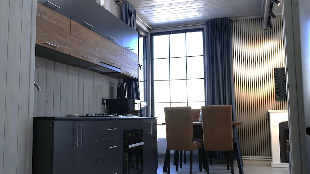 WoodNess Guest House Spacious 3BR Sauna
