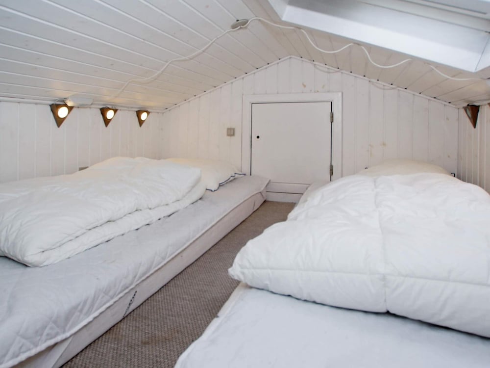 Enticing Holiday Home in Hemmet near Sea view 5