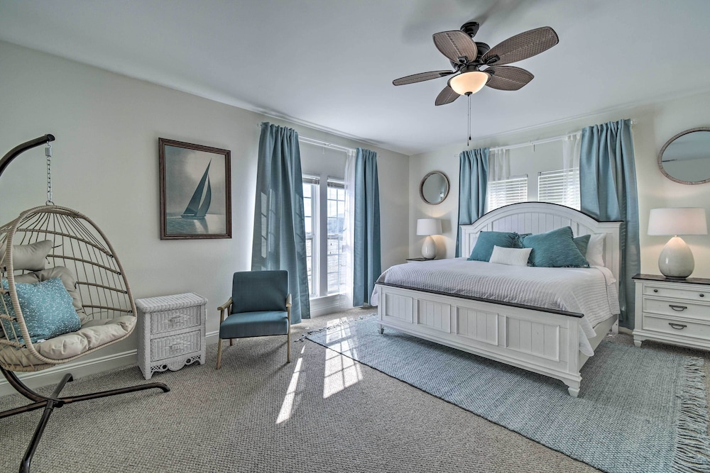 Pool Access & Steps to Beach: Coastal Getaway! view 2