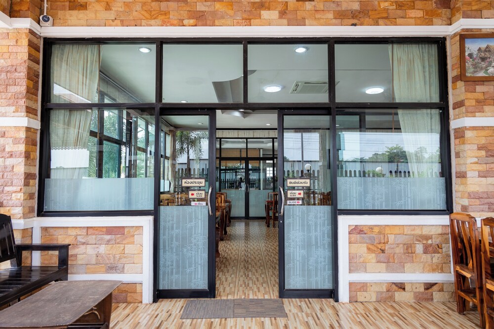 Buengngarm Resort