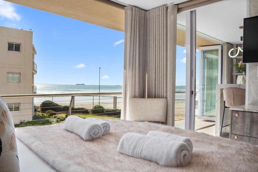 Lagoon Beach Luxe 116a