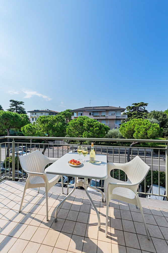 Residenza Miralago - 17 Versilia - LOC BK
