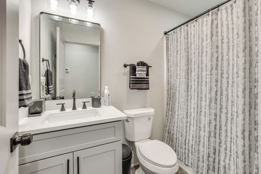 5 Mi to Cambridge Square: Ooltewah Getaway!