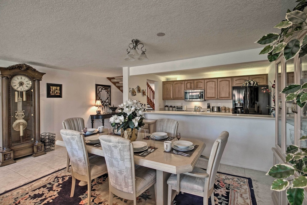 Palm Beach Retreat w/ Pool: 1 Mi to PGA Golf - Property Image 8