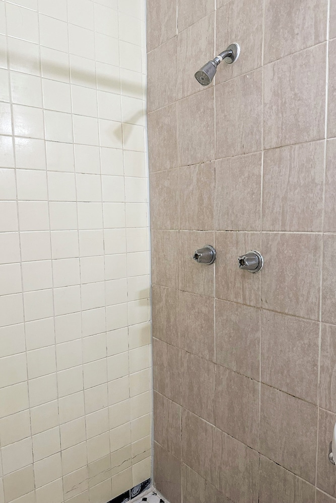 OYO Hotel Jonesboro Near Atlanta Airport