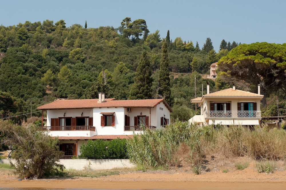 Alekos Beach Houses - Alekos Beach Complex