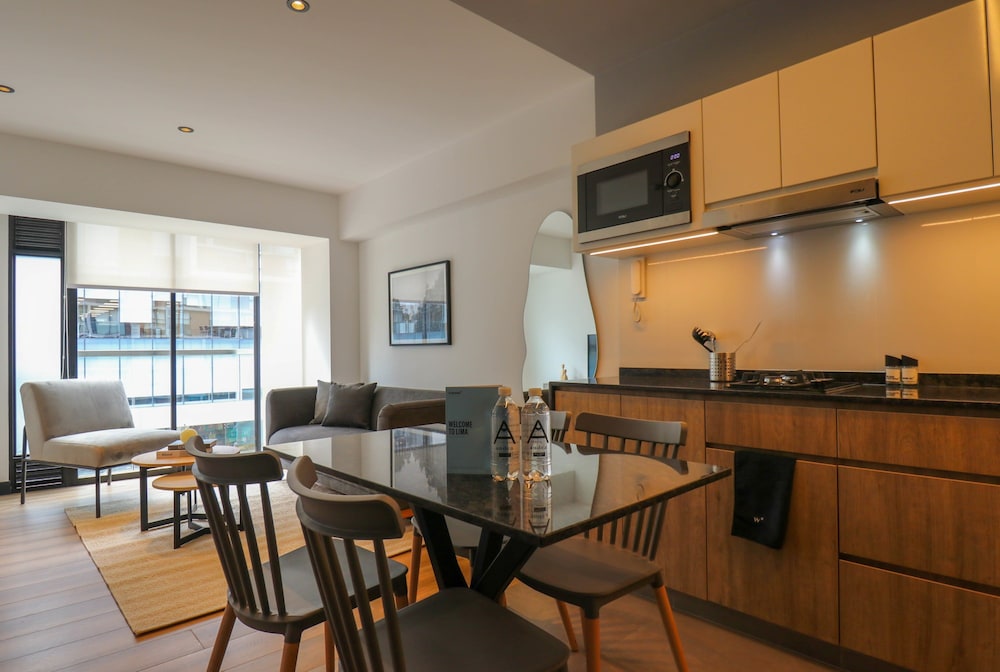 w Amazing 1BR w Perfect Balcony in San Isidro