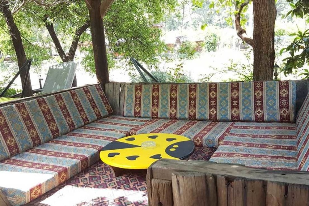 Yakamoz Pansiyon