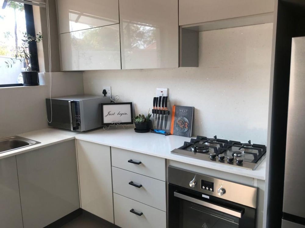 Exquisite one Bedroomed Apartment - 2043