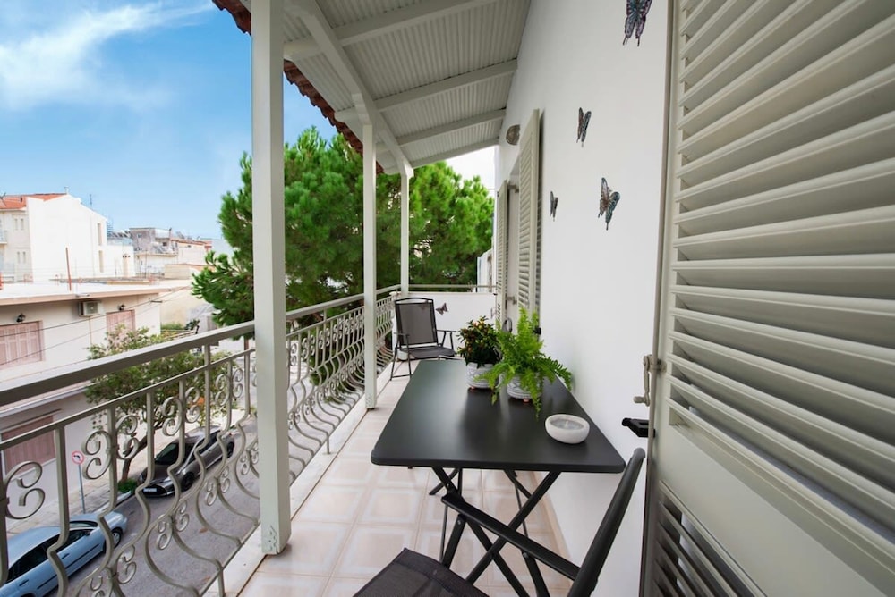 Dolce Favola Nomad Casa - Kalamata s City Getaway