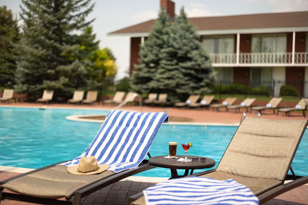 Cheyenne Vacations - Little America Cheyenne - Property Image 2
