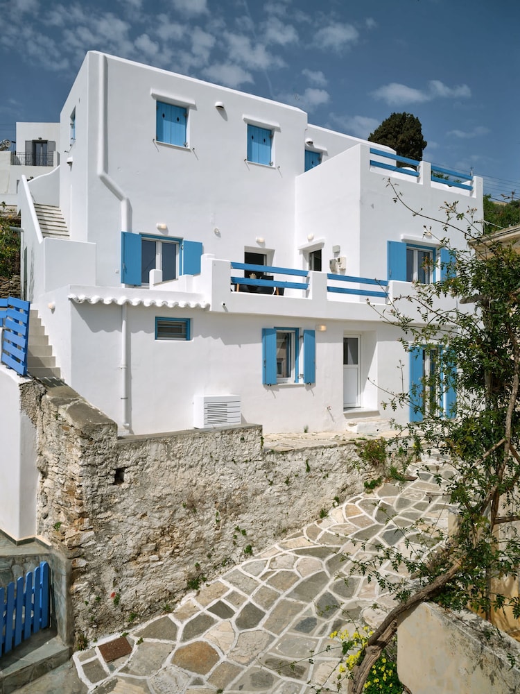 Lefkes Blissful Home