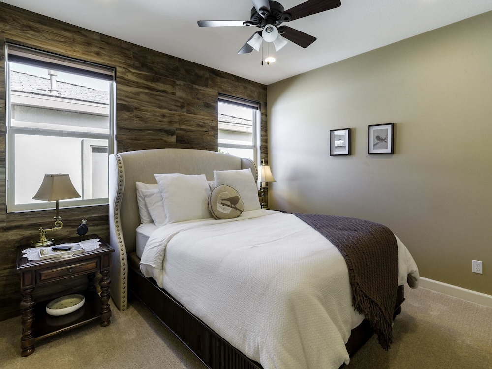 Paso Fino at the Polo Club 2 Bdrm 2 Bath w Pool