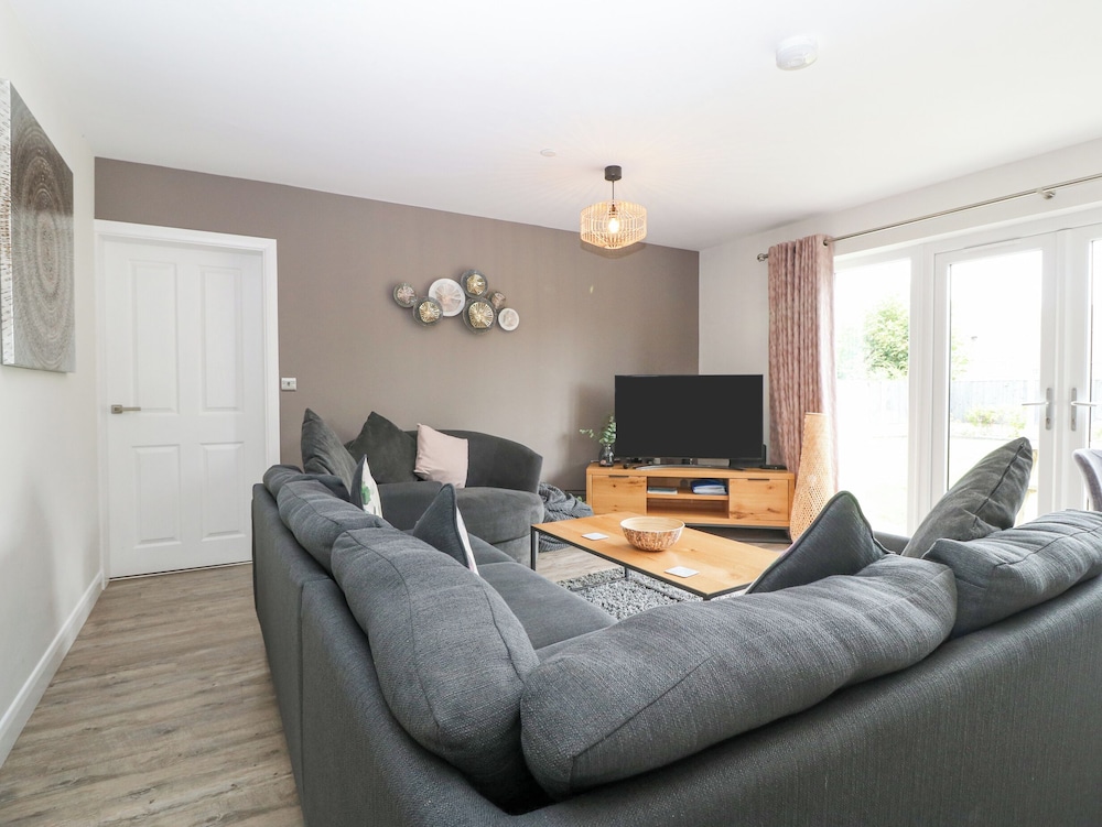 7 Parc Delfryn