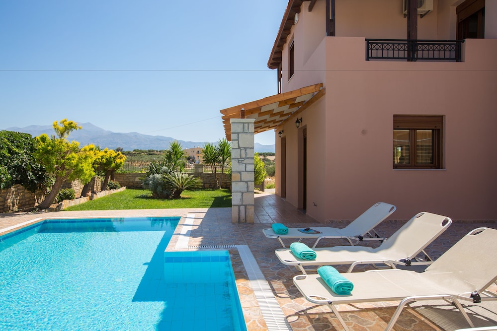 Villa Roumeli