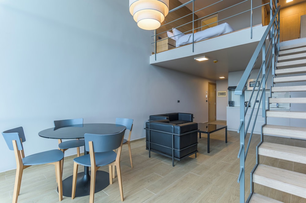 Jounieh Living - Residences by Local Host